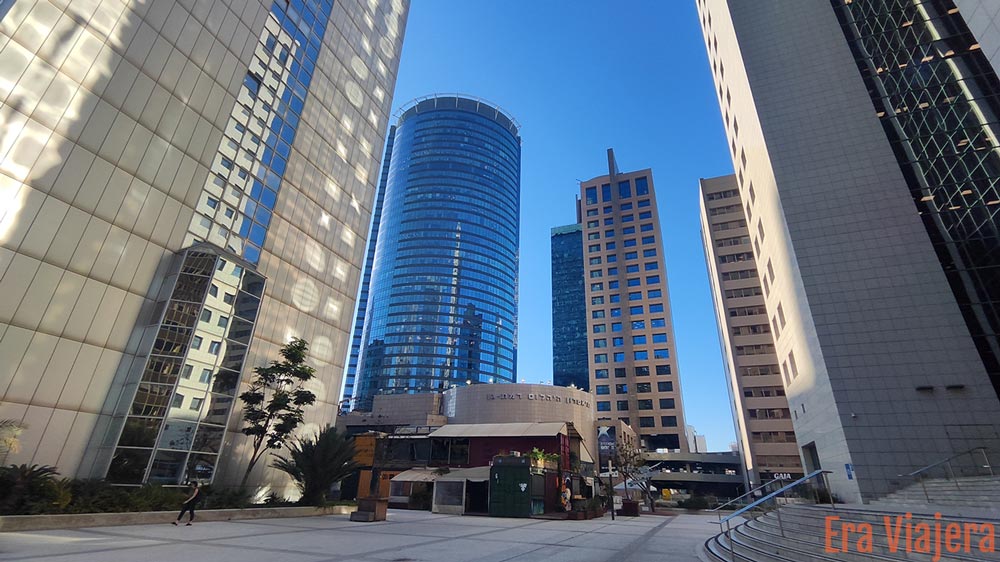 Edificios modernos en Tel Aviv