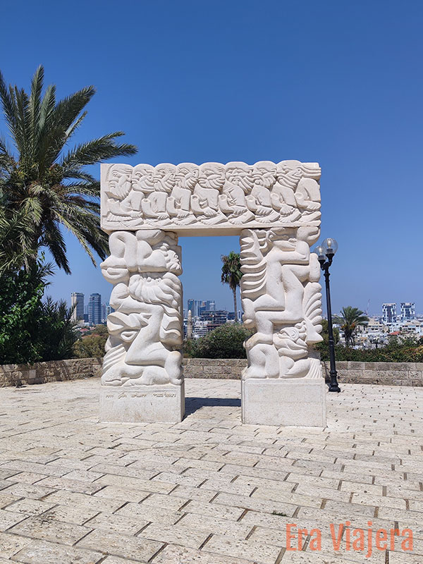 Escultura en el parque Abrasha, cerca a Jaffa