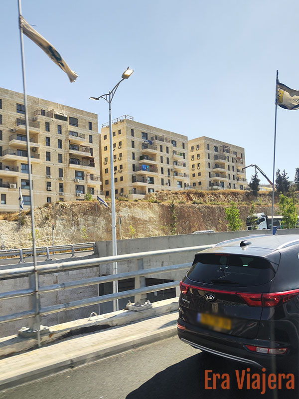 Edificios, llegando a Jerusalén